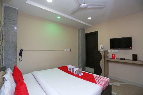 Oyo 14487 Hotel Stay Inn
