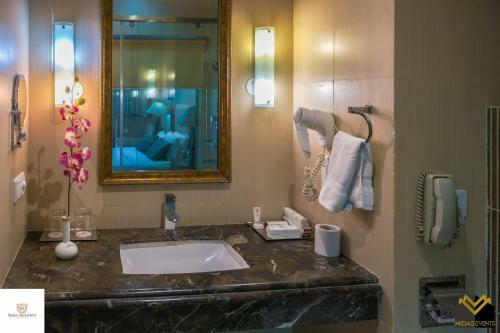 Hotel Baba Resorts Dharampur (Kasauli)