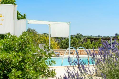 Charming Villas With Pool In Valle D'itria
