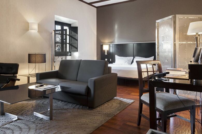Hotel AC Palacio de Santa Ana By Marriott