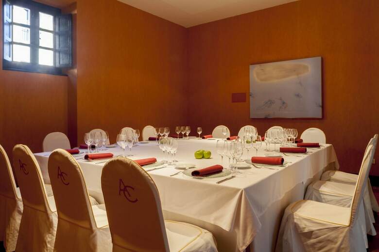 Hotel AC Palacio de Santa Ana By Marriott