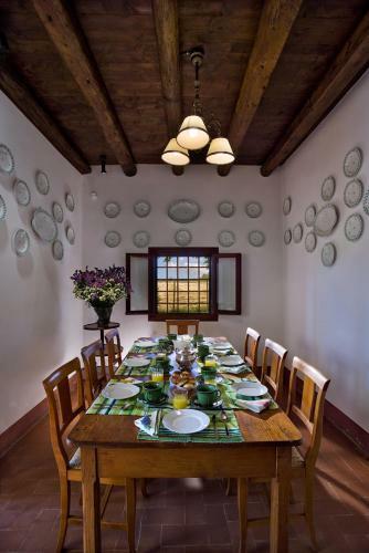 Rovolon Villa Sleeps 14 Air Con