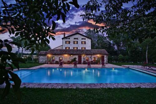Rovolon Villa Sleeps 12 Pool Air Con Wifi