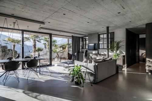 Apartment 7