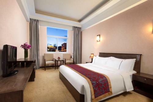 Hotel Ramada Encore Daocheng Yading