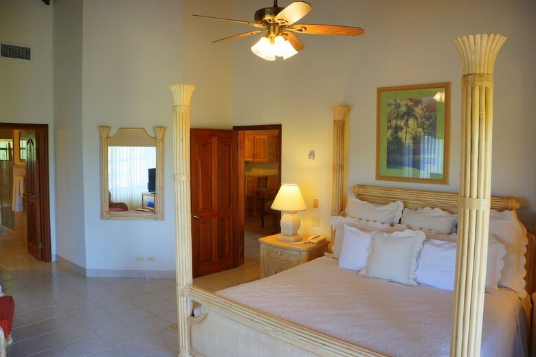 Paradise Cove Resort