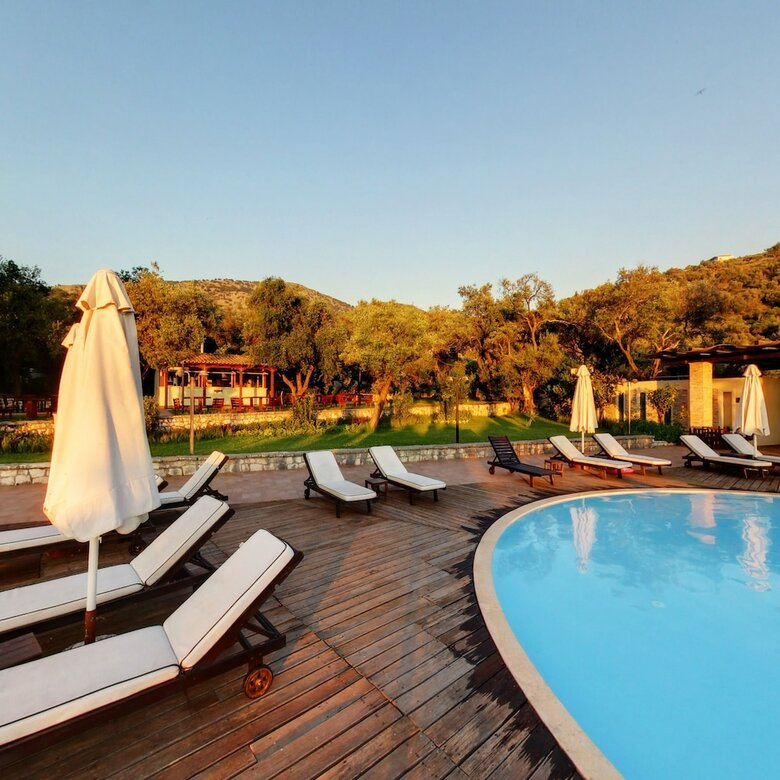 Rapos Resort Hotel