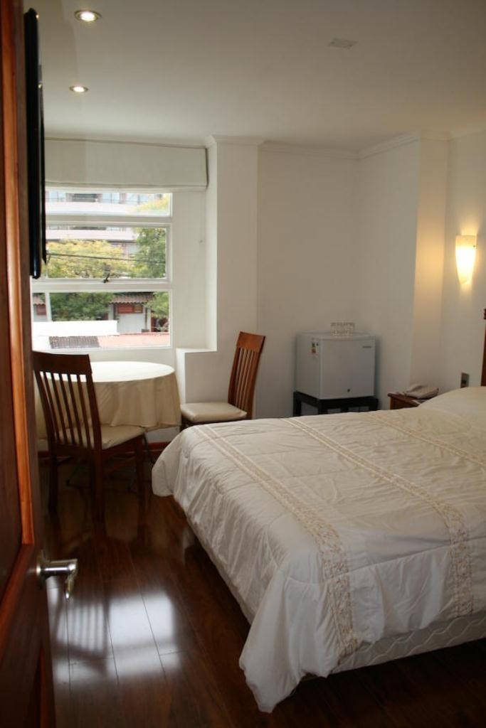 Nubes Hotel