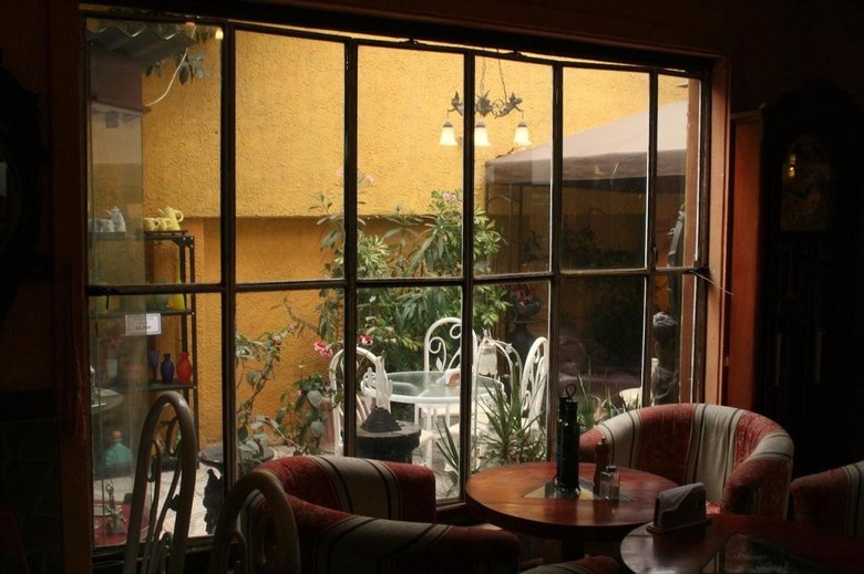 Nubes Hotel