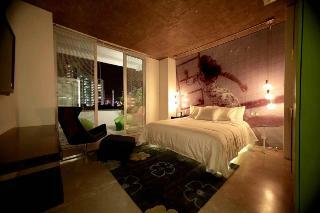 Now Hotel