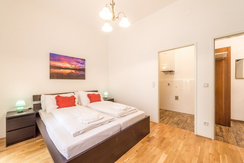 Goldfisch Apartment Am Augartenpark