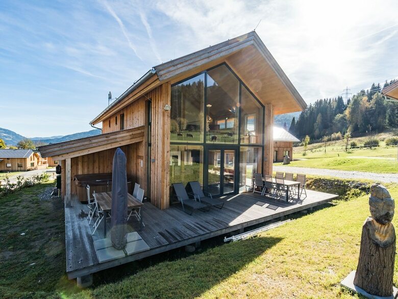 Luxurious Chalet In Sankt Georgen Ob Murau With Jacuzzi