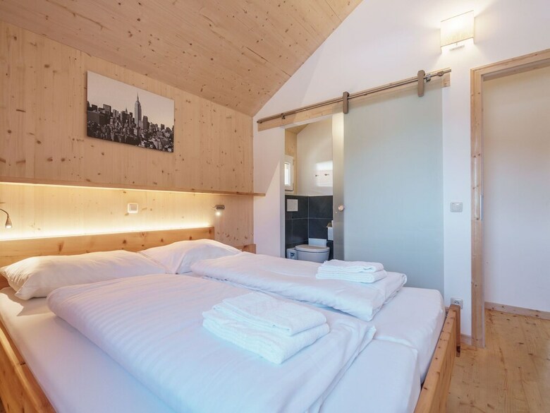 Luxurious Chalet In Sankt Georgen Ob Murau With Jacuzzi
