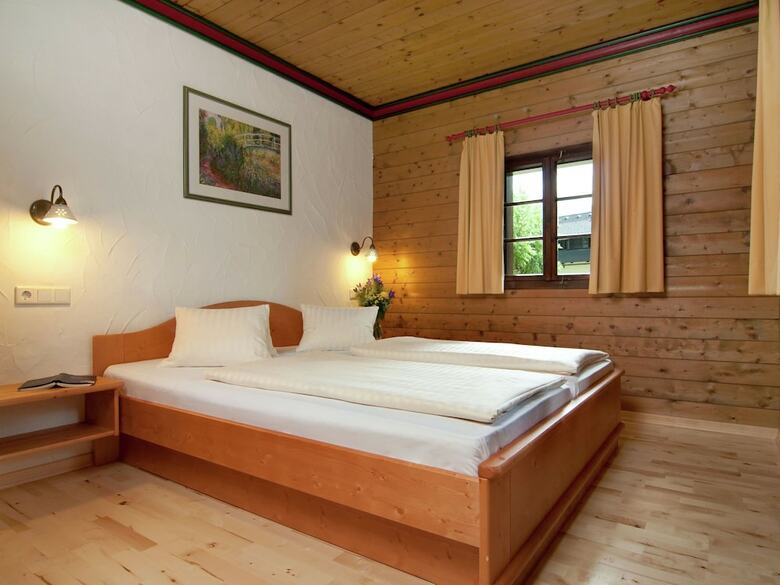 Authentic Apartment In Oberaichwald Near Hiking Area