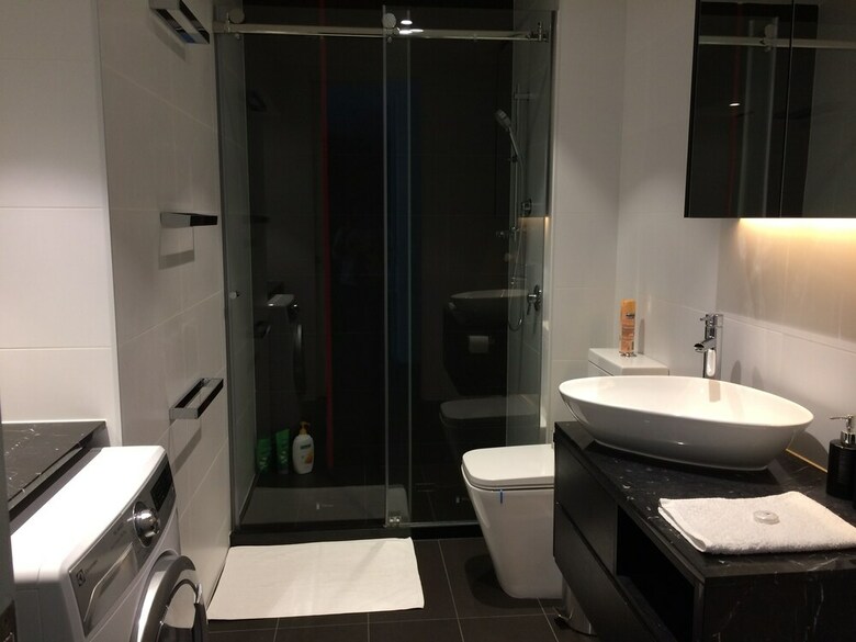 Aparthotel Luxurious Apartments Near City