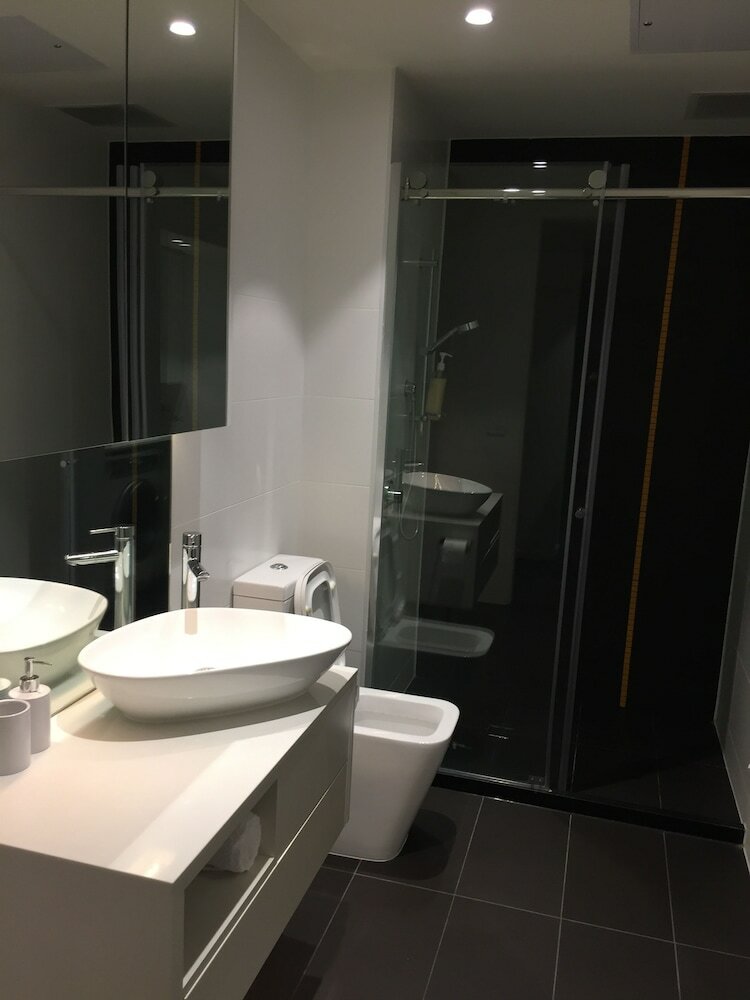 Aparthotel Luxurious Apartments Near City