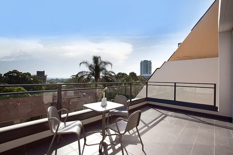 Apartamentos Crows Nest 8