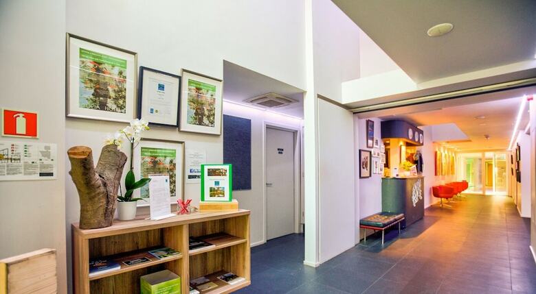 Utopia Hotel