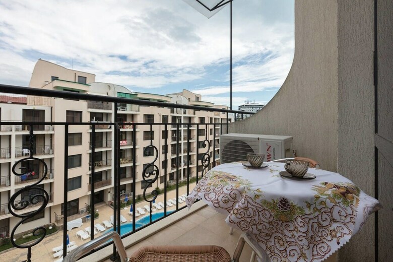 Aparthotel Studio With Balcony And Pool View