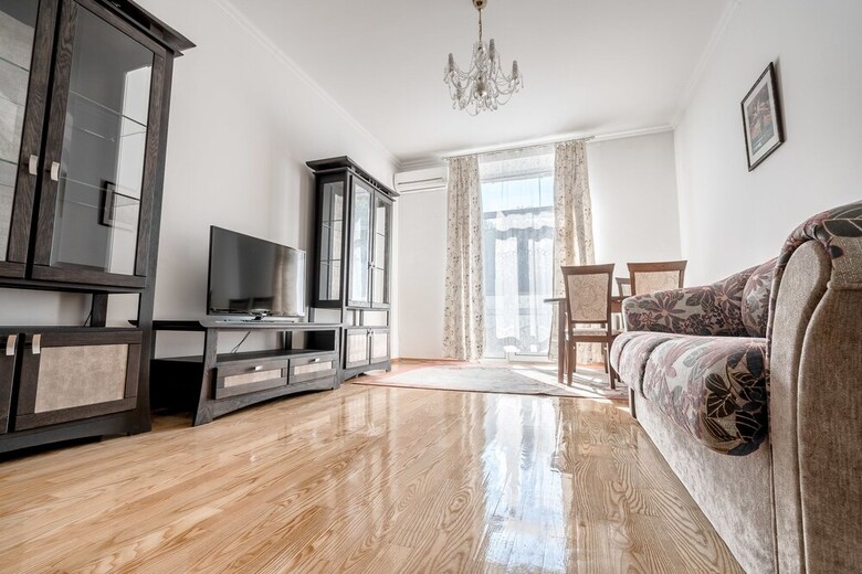 Aparthotel Luxury Apartment On Komunisticheskaya 3