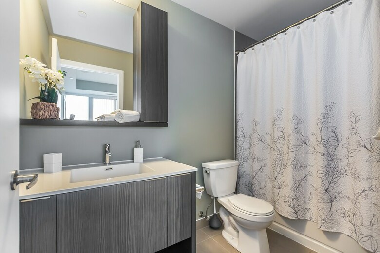 Apartamentos Exquisite Luxury 1 Bedroom + Den With Parking