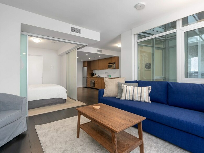 Sterling Suites - Yaletown