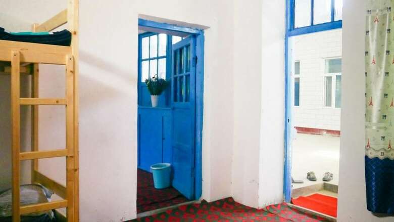 Hostal Turpan Dap Youth Hostel