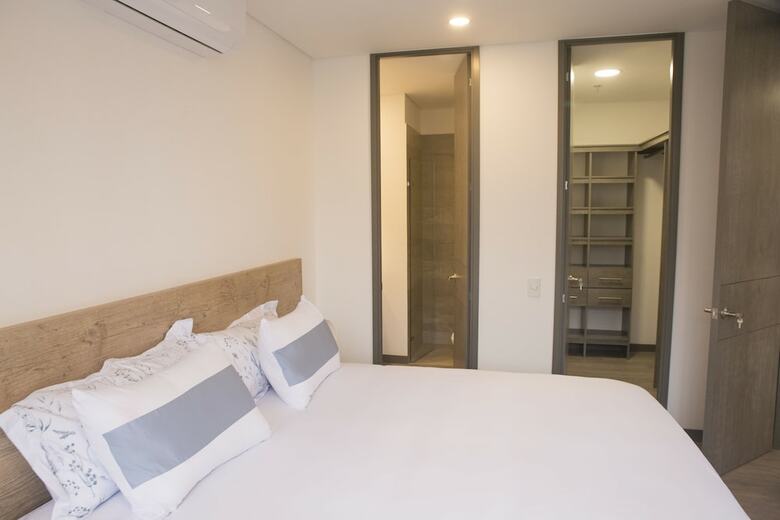 Apartamentos Class Suites By Nomad Guru