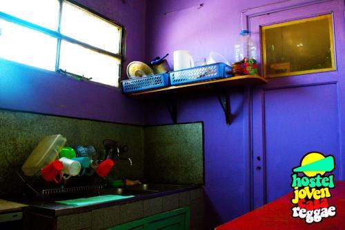 Hostal Young Reggae Hostel