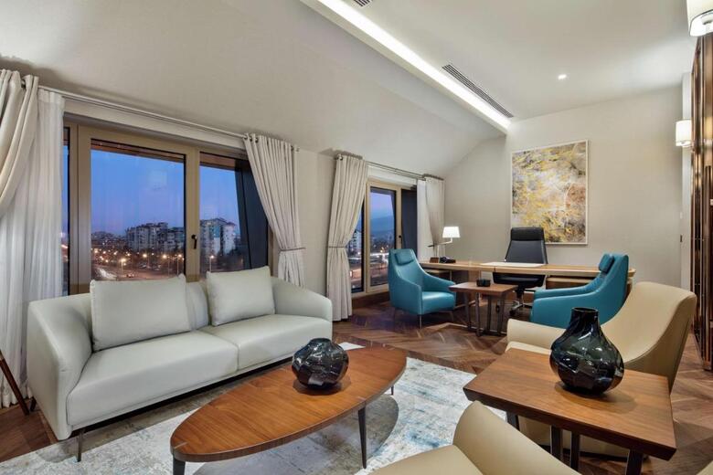 Hotel Doubletree By Hilton Skopje