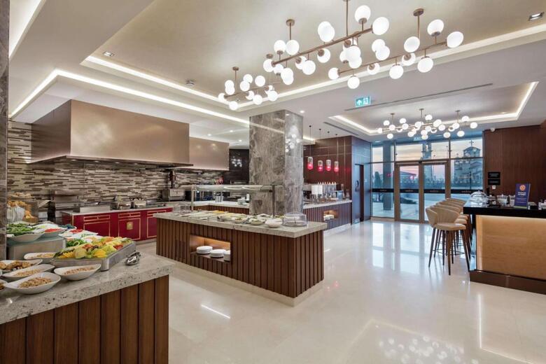 Hotel Doubletree By Hilton Skopje