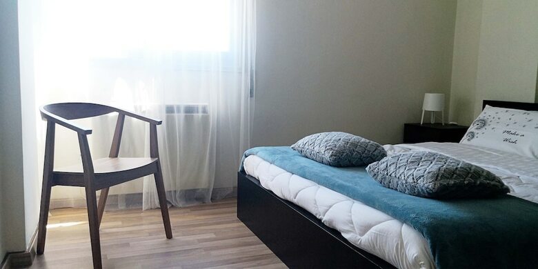 The Bridge-house Apartment