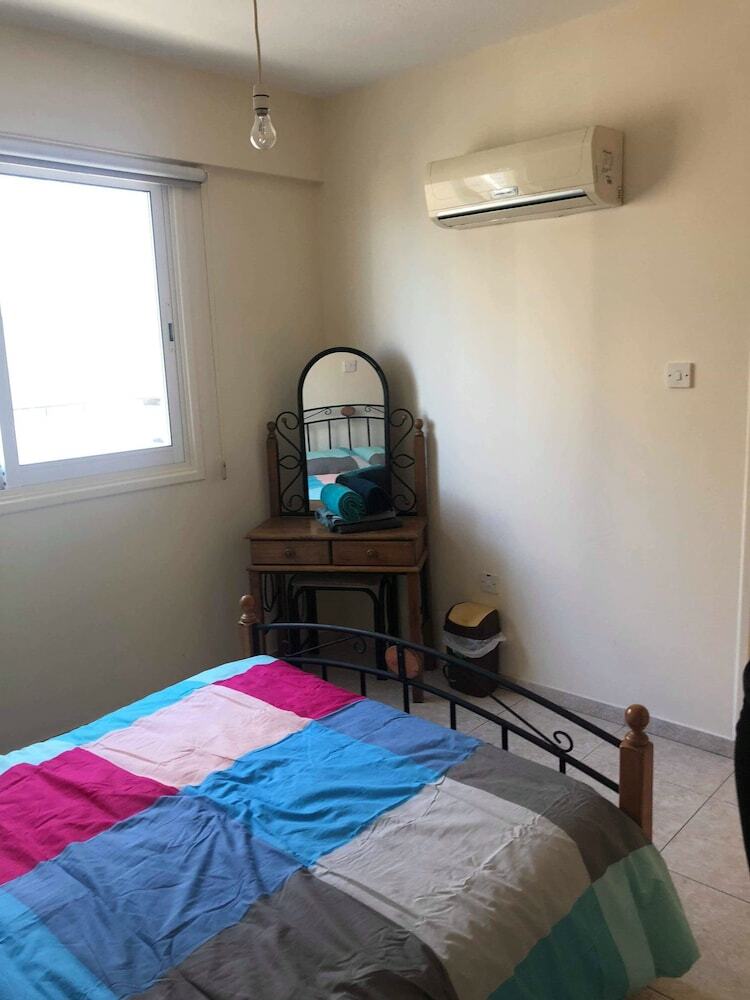 1 Bedroom Apartment Near The Beach