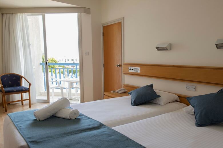 Kissos Hotel