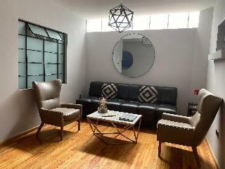 Hotel Suites Alcazar
