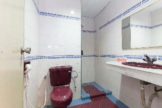 Oyo 473 Comfort Hotel 2
