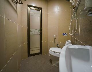 Oyo 43958 Enrich Hotel