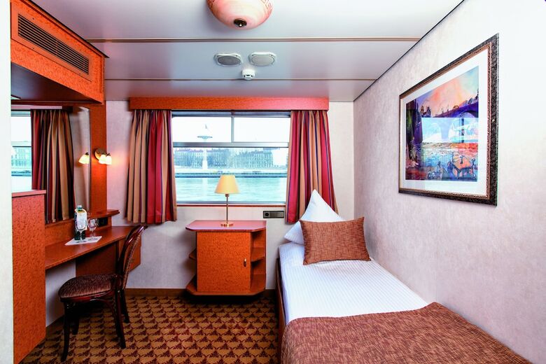 Crossgates Hotelship 3 Star - Altstadt - K�ln