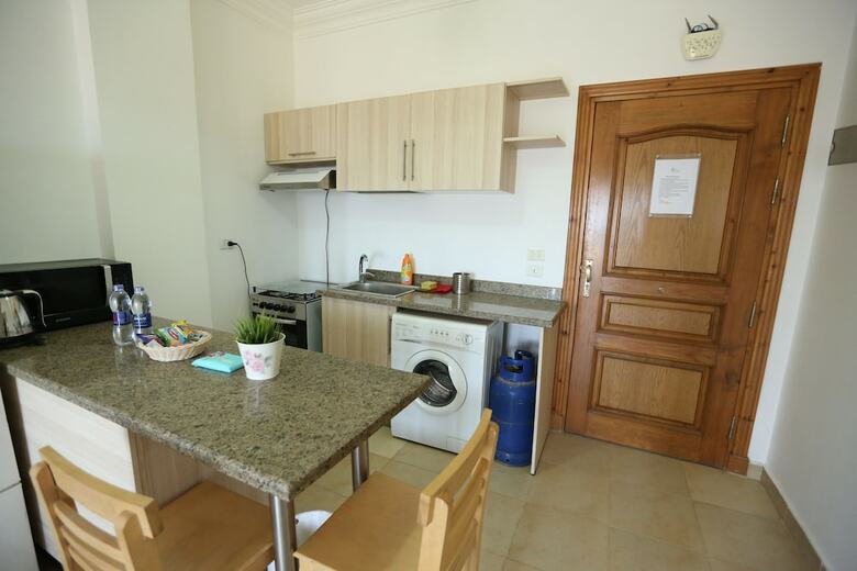 Aparthotel Lilly Apartments