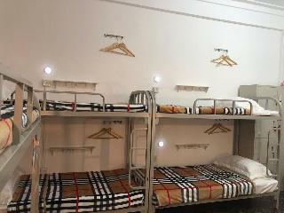 Hotel Oss Backpackers Hostel