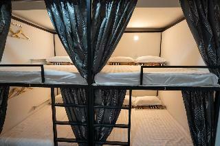 Hotel Oss Backpackers Hostel