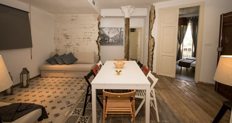 Art Boutique Colon Apartments