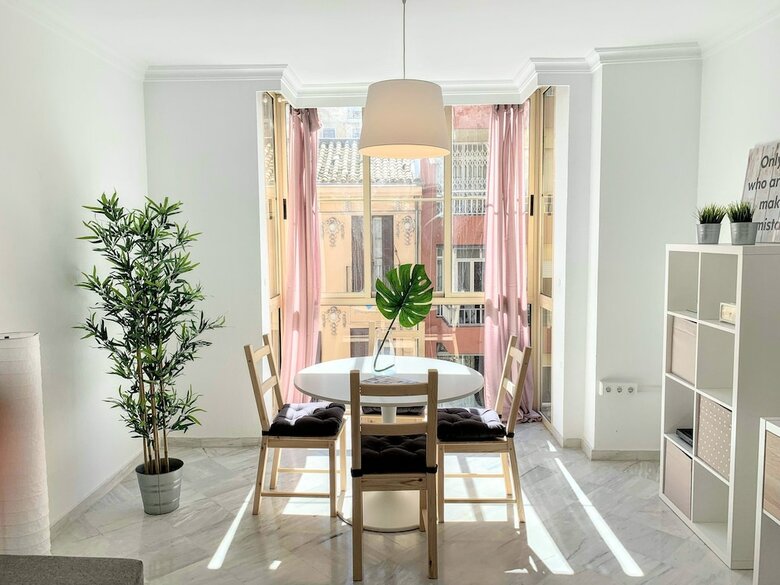 Apartamentos Homely Malaga Victoria Parking Privado