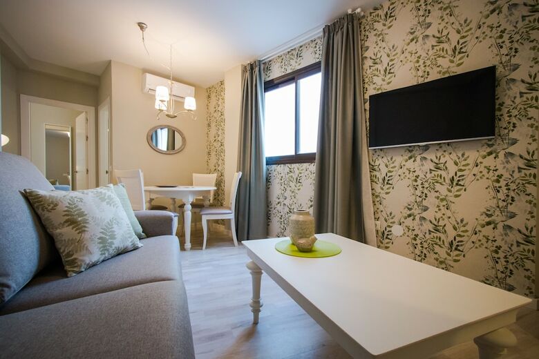 Holidays2malaga Suites Apartments
