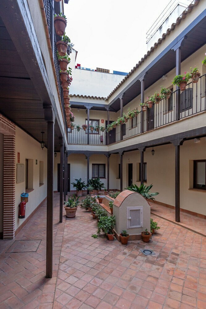 Apartamentos Lumbreras Deluxe Suite By Valcambre