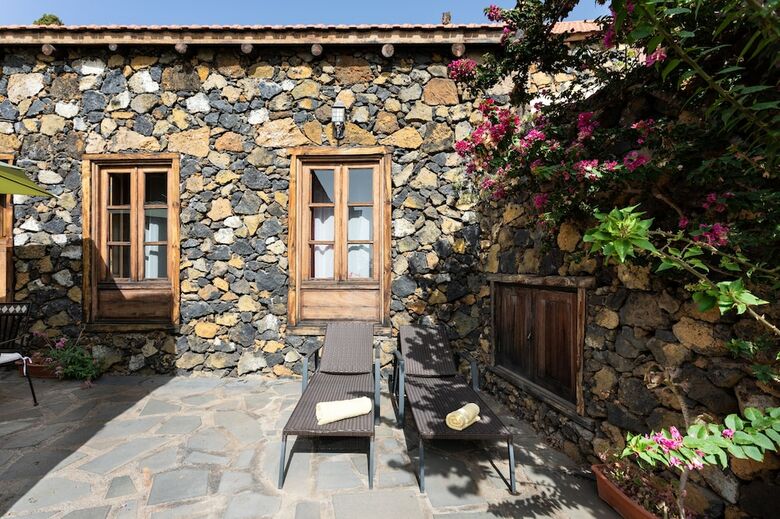 Homelike Charming Rustic House El Pinar