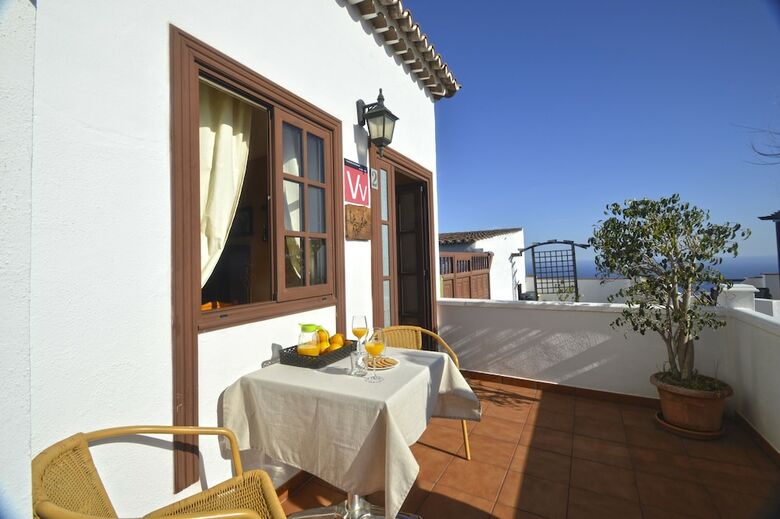 Apartamentos La Roseta By Isla Bonita