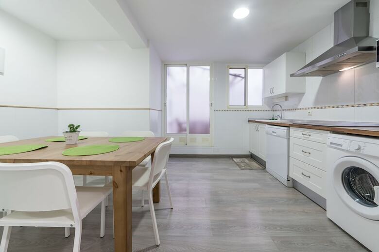 Apartamentos Piso Carolina