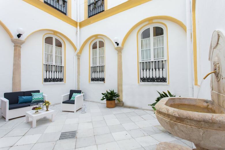 Apartamentos Living4malaga Aduana Presidential