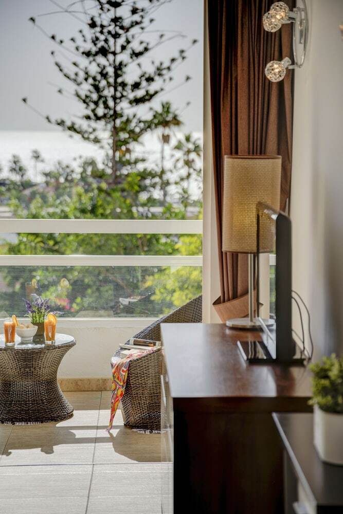 307. Bright Apartment, Sea View, Wifi, Air Conditioning!